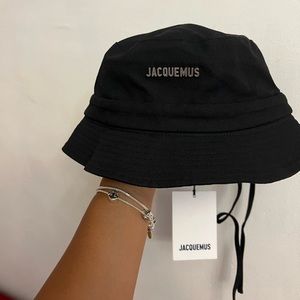 Jacquemus bucket hat 58 cm